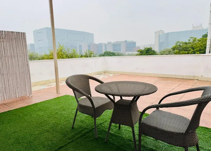 Bluo Stays - Dlf Cybercity Gurgaon