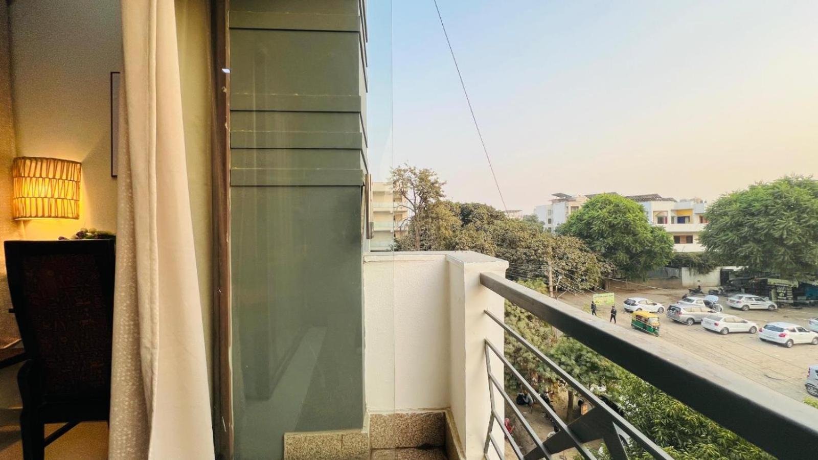 Apartment Bluo - Dlf Cybercity *