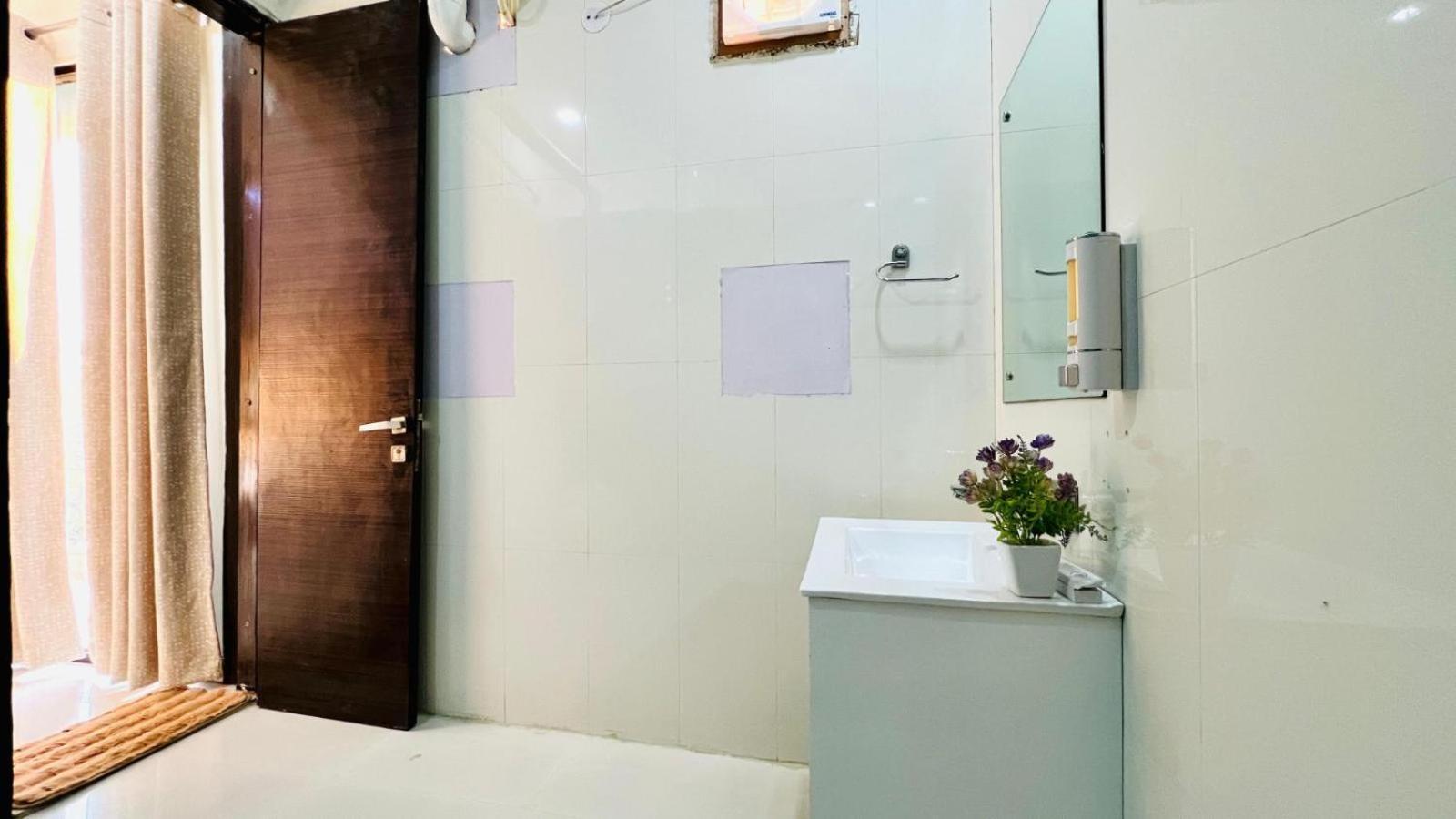 Apartment Bluo - Dlf Cybercity *