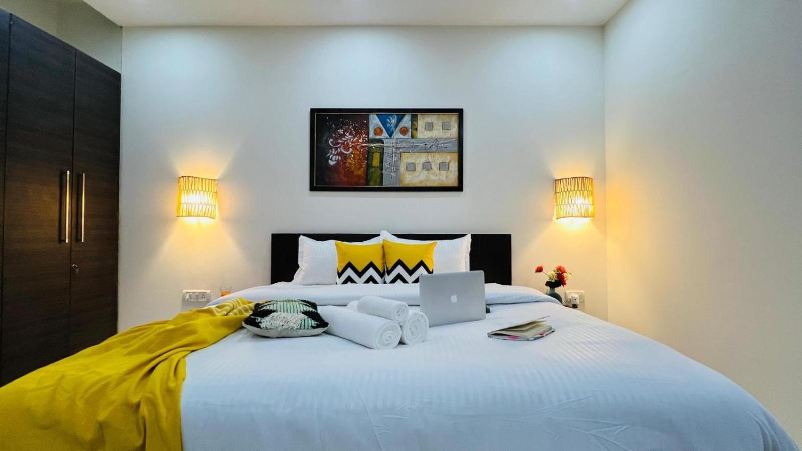 Bluo - Dlf Cybercity * Gurgaon