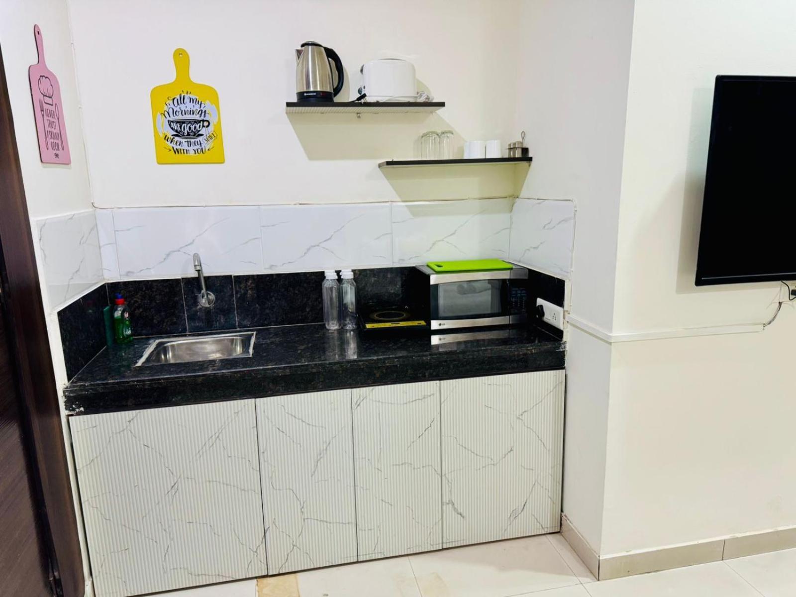 Bluo - Dlf Cybercity Apartment Gurgaon