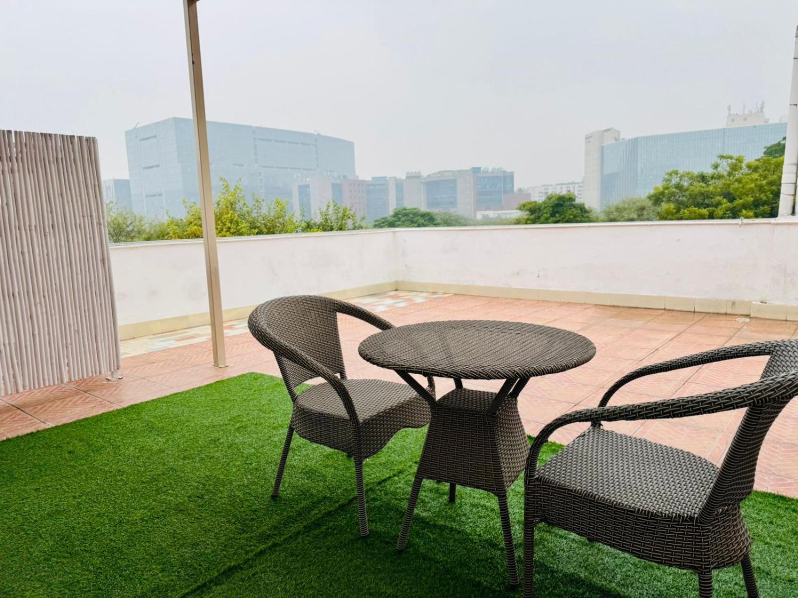 Bluo - Dlf Cybercity Gurgaon