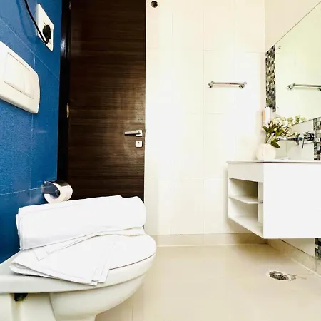Bluo Stays - Dlf Cybercity Gurgaon Room photo