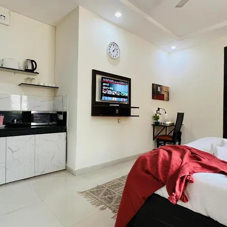 Bluo Stays - Dlf Cybercity Gurgaon Room photo