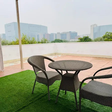 Bluo Stays - Dlf Cybercity Gurgaon Exterior photo